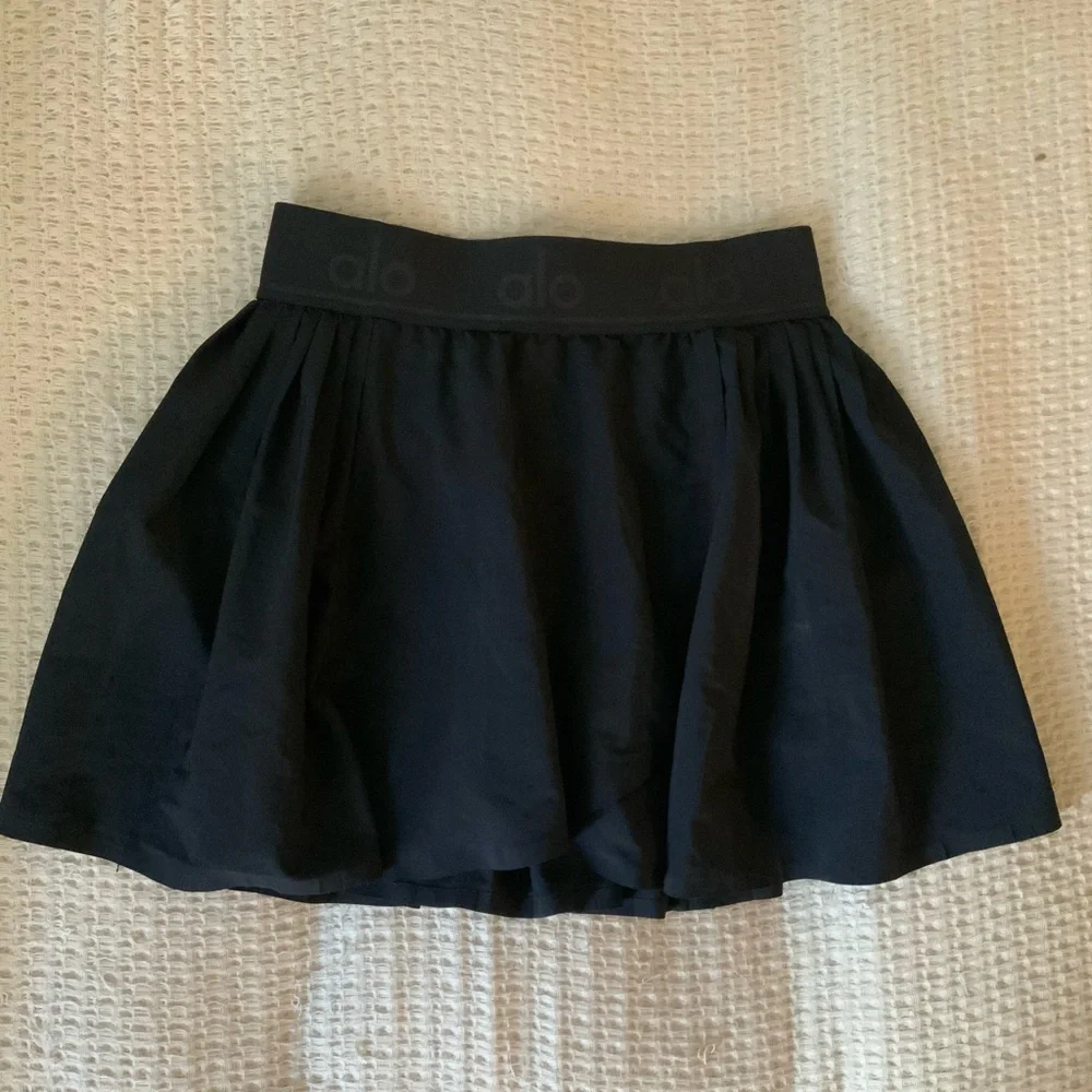 Alo Yoga Aces Black Pleated Tennis Skirt Skort Built In Shorts Size XS